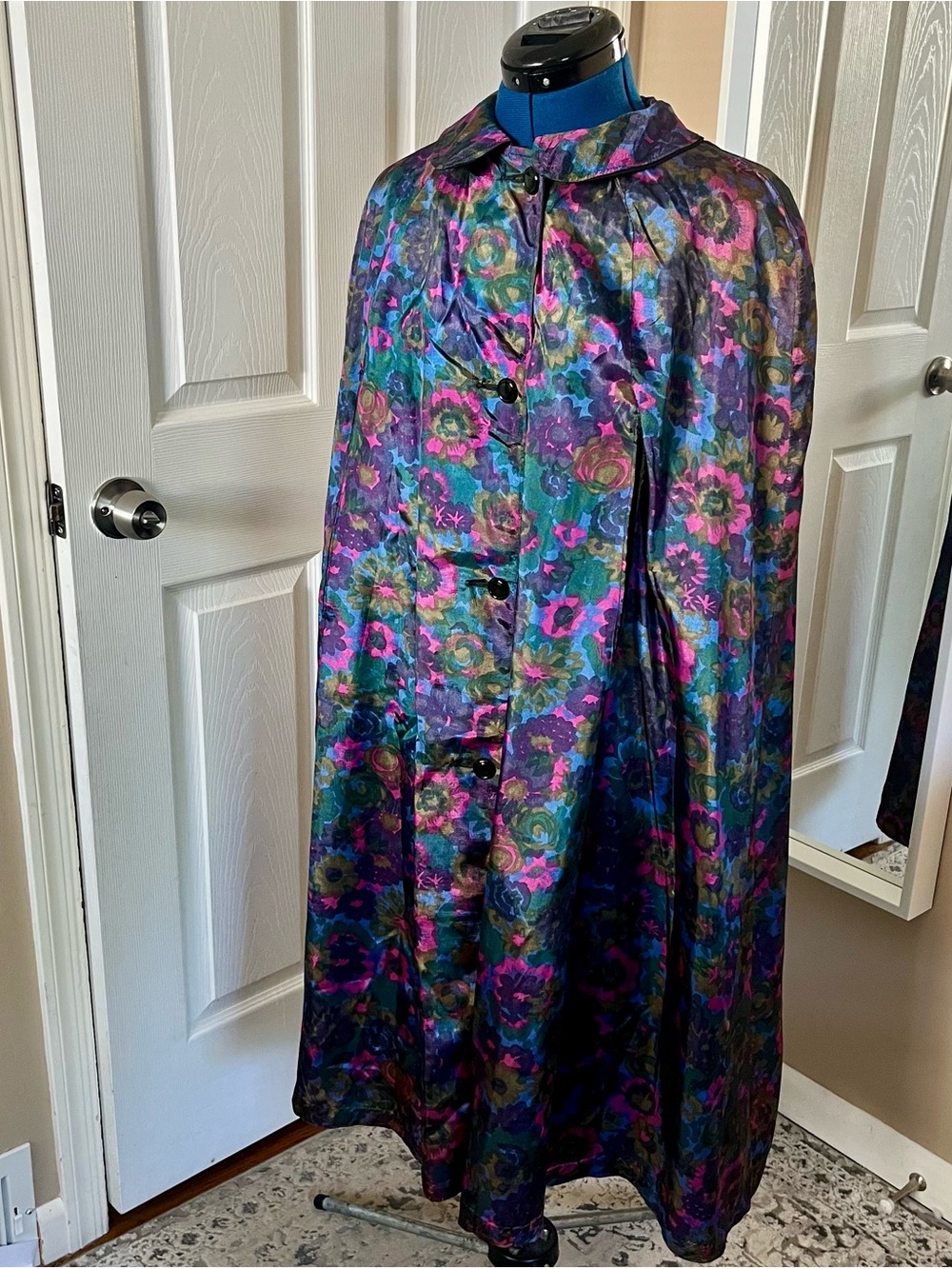 Vintage reversible whimsigoth floral trench cape with super funky vibes